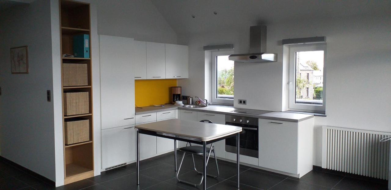 Chez Chantal - Appartement Privatif Yvoir Екстер'єр фото